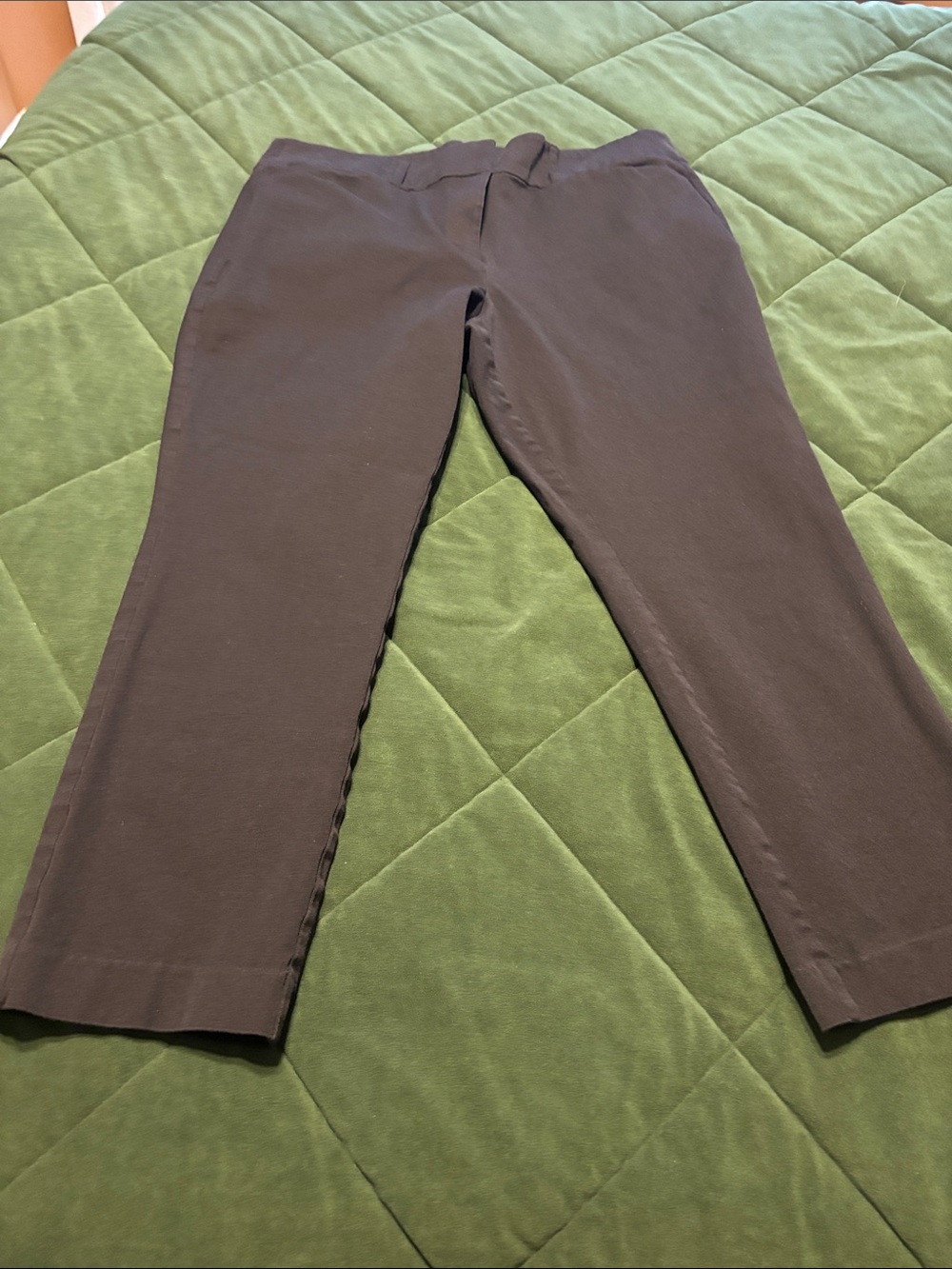 LOFT Black Cropped Straight-Leg Pants
